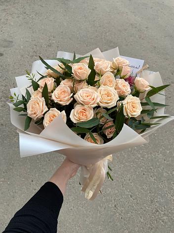 Букет Кремовые розы Латте в Буденновске